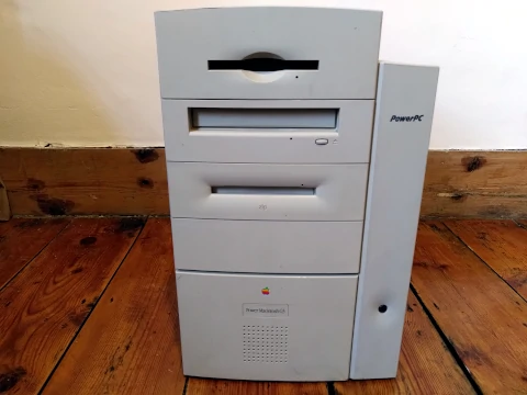 photo of front of PowerMac G3 Tower server with CD, Floppy and zip drives
